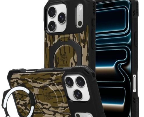 Woodland Camo MagSafe Kickstand Phone Case for iPhone 17 Pro Max